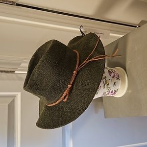 NWT Francesca's Olive Widebrim Hat